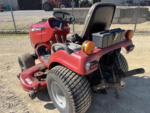 Image of Case IH Farmall DX18E equipment image 4