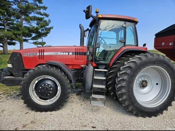 Main image Case IH MX200