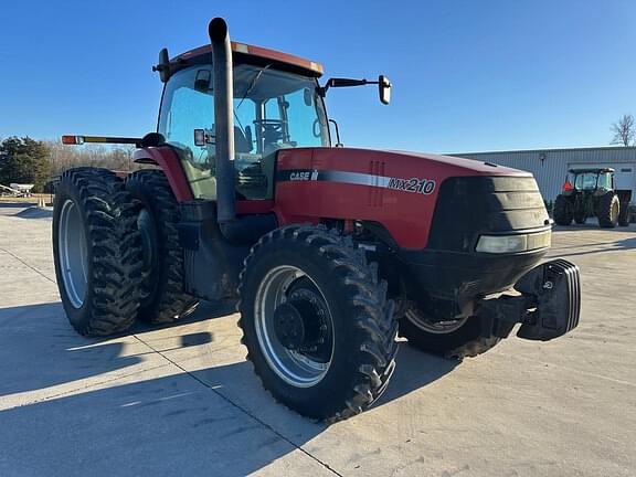 Image of Case IH MX210 equipment image 3