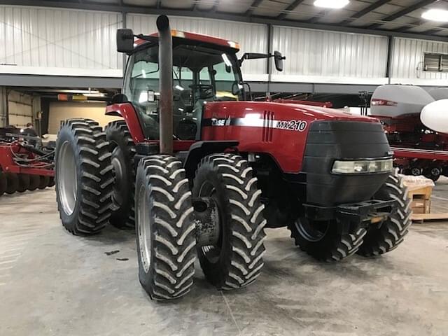 Image of Case IH MX210 equipment image 1