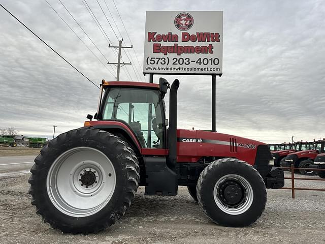 Image of Case IH MX230 equipment image 1