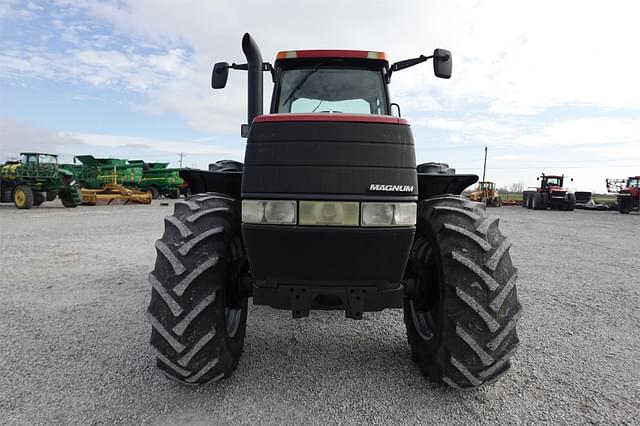 Image of Case IH MX255 equipment image 4