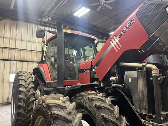 Image of Case IH MX255 equipment image 2