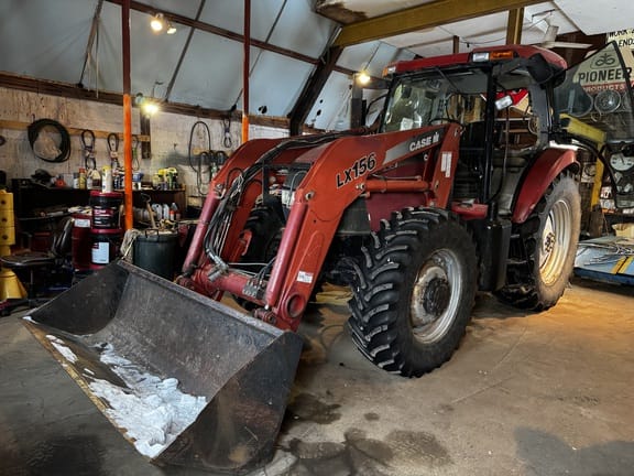 2004 Case IH MXU125 Equipment Image0
