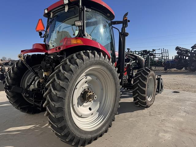 Image of Case IH MXU125 equipment image 3