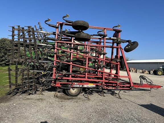 Image of Case IH Tigermate II equipment image 3