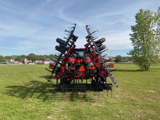 Image of Case IH Tigermate II equipment image 3