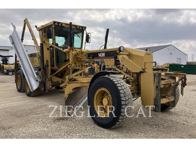 Image of Caterpillar 143H equipment image 1