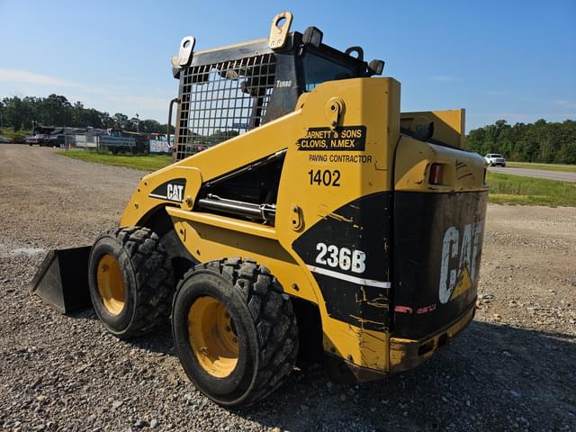 Image of Caterpillar 236B equipment image 4