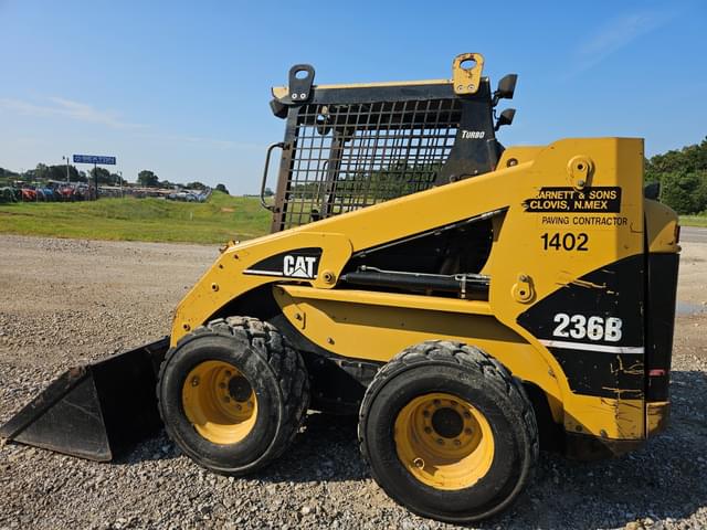 Image of Caterpillar 236B equipment image 3