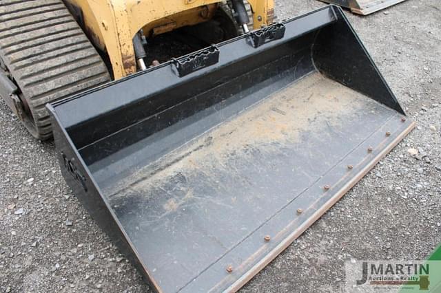 Image of Caterpillar 277 equipment image 4