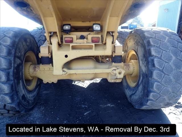 Image of Caterpillar 735 equipment image 2