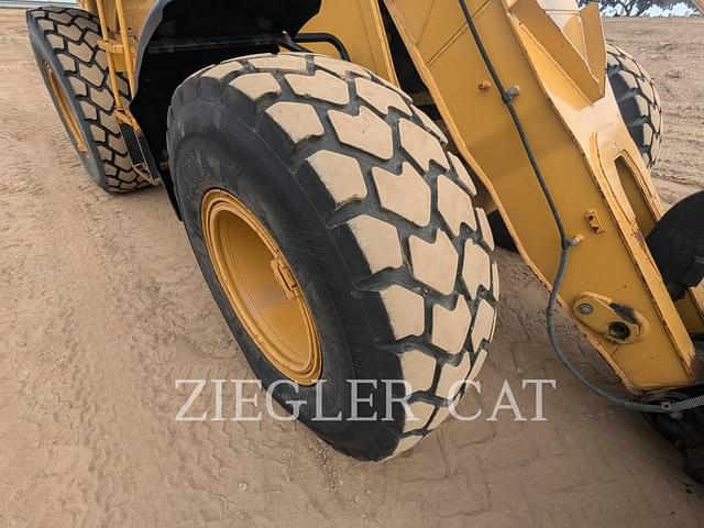 Image of Caterpillar 924G equipment image 2