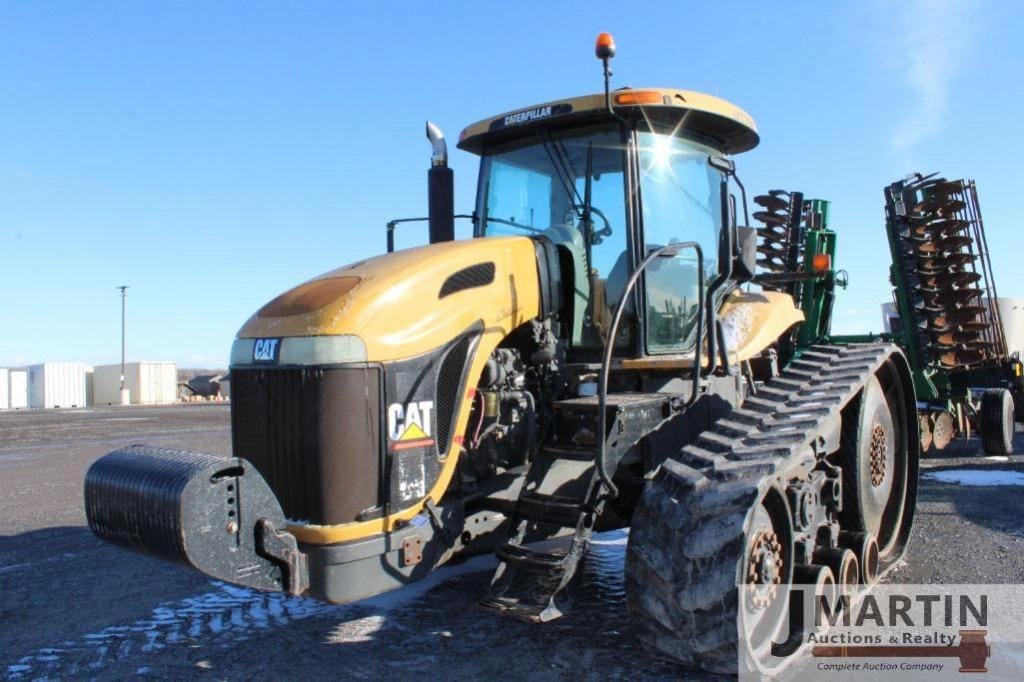 2004 Challenger MT765 Equipment Image0