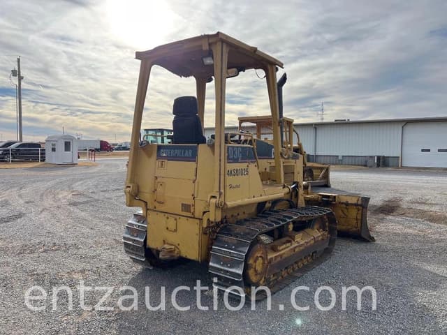 Image of Caterpillar D3C equipment image 4