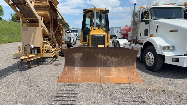 Image of Caterpillar D5G equipment image 1
