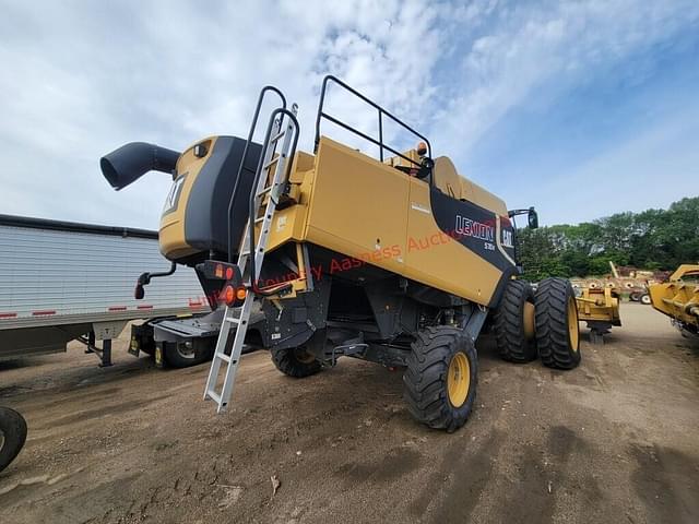 Image of Caterpillar Lexion 570R equipment image 3