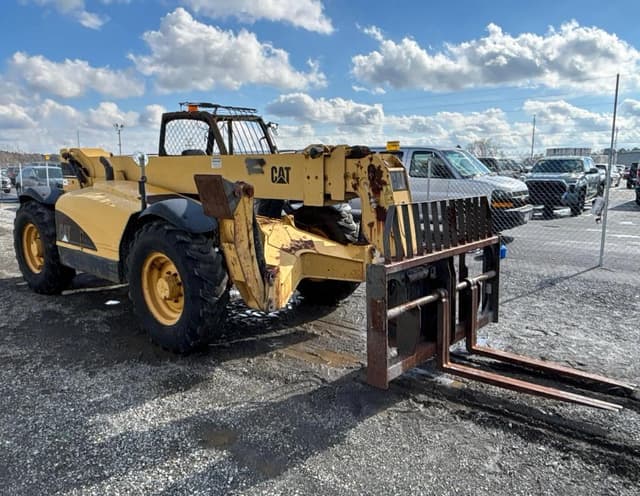 Image of Caterpillar TH360B equipment image 4