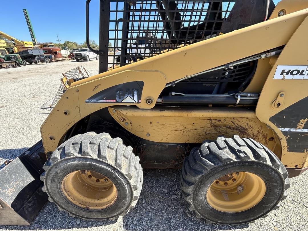 Image of Caterpillar 236B Primary image