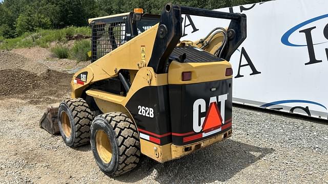 Image of Caterpillar 262B equipment image 2