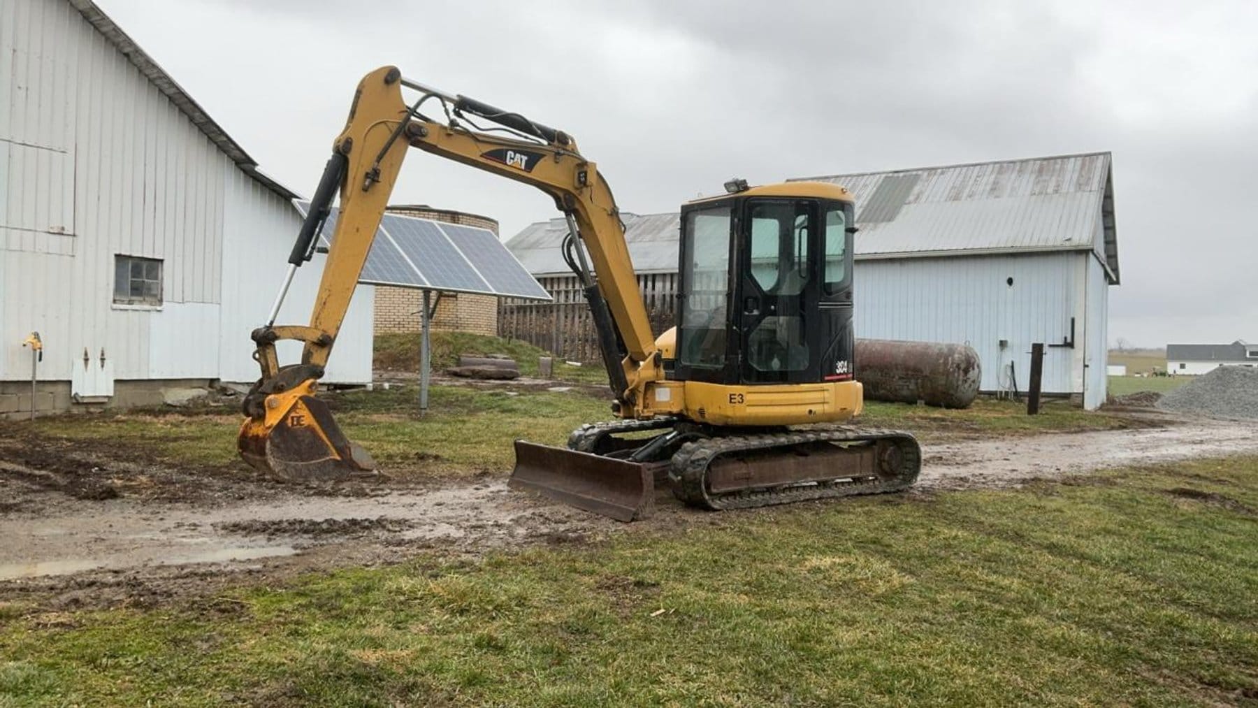 2004 Caterpillar 304CR Equipment Image0