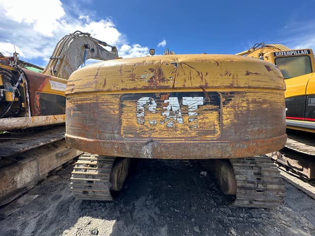 Image of Caterpillar 320CL equipment image 4