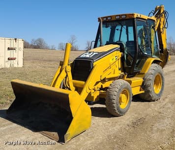 Main image Caterpillar 420D