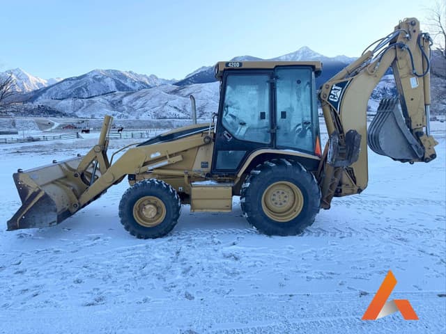 Image of Caterpillar 420D equipment image 1