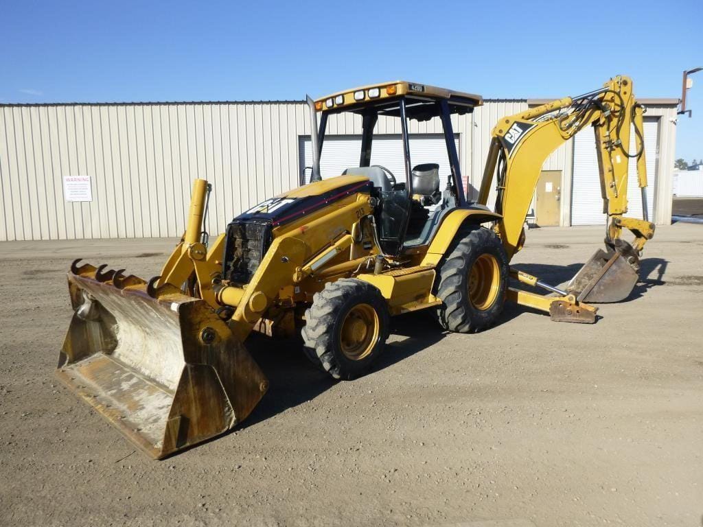 Main image Caterpillar 420D