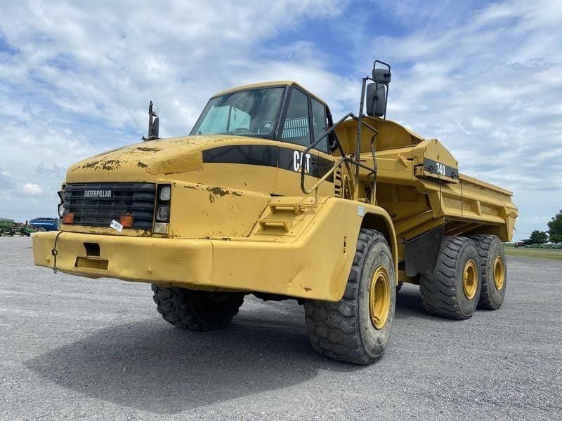 2004 Caterpillar 740 Equipment Image0