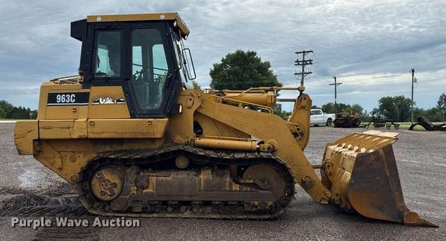 Image of Caterpillar 963C equipment image 3