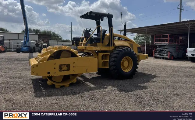 Image of Caterpillar CP-563E equipment image 1