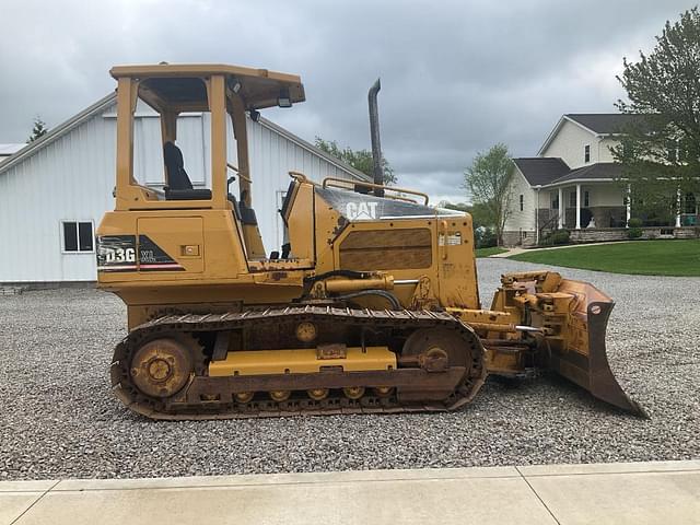 Image of Caterpillar D3GXL equipment image 2