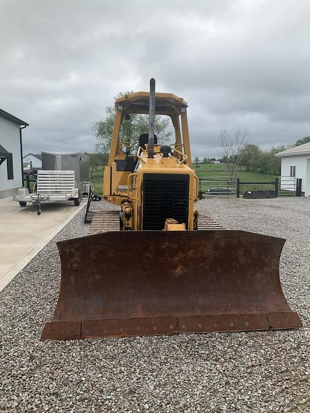 Image of Caterpillar D3GXL equipment image 3