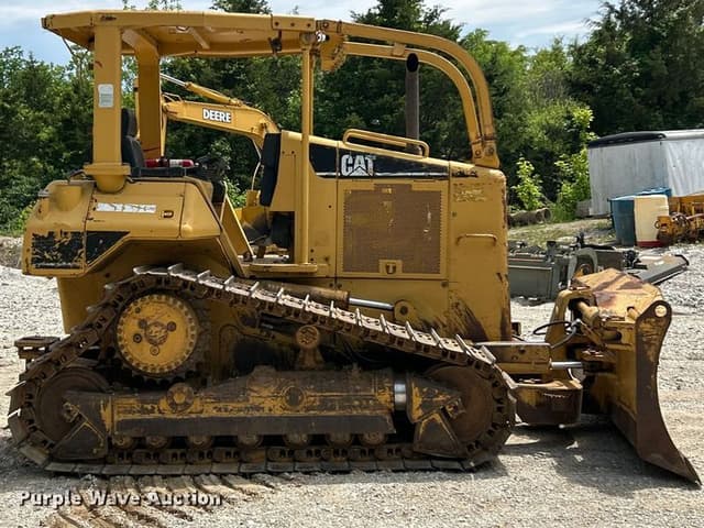 Image of Caterpillar D5N XL equipment image 3