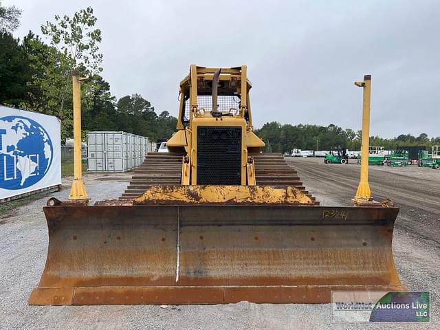 Image of Caterpillar D6N LGP equipment image 2