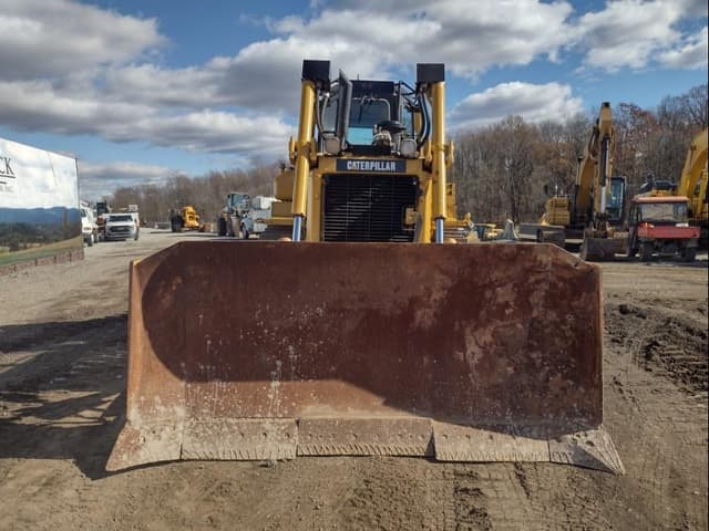 Image of Caterpillar D6R XL equipment image 1