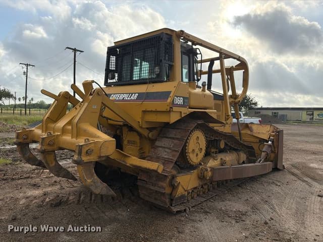 Image of Caterpillar D6R equipment image 4