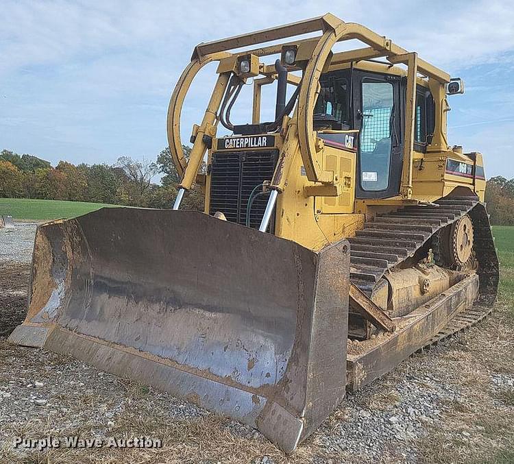 2004 Caterpillar D6R XW Equipment Image0