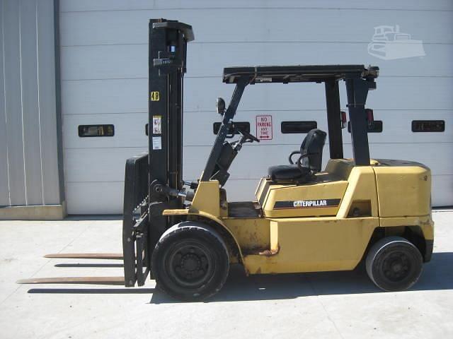 Image of Caterpillar DP40KL equipment image 2