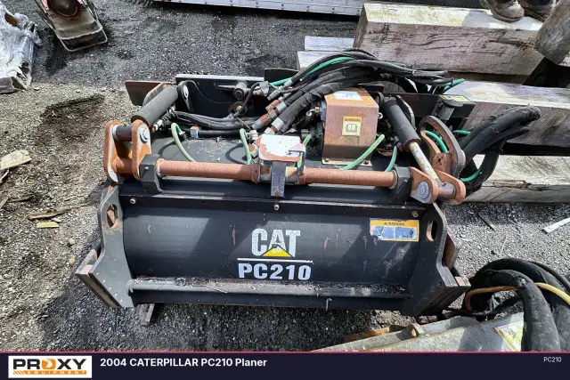 Image of Caterpillar PC210 equipment image 1