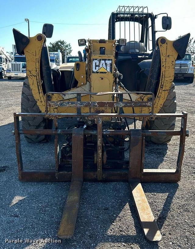 Image of Caterpillar TH560B equipment image 1