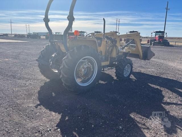 Image of Challenger MT295 equipment image 4