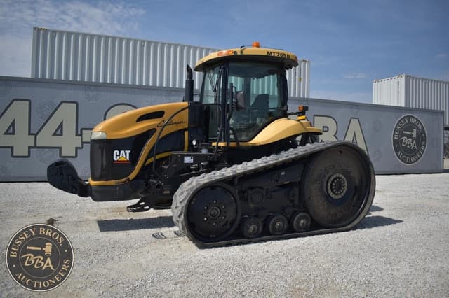 Image of Challenger MT765B equipment image 1