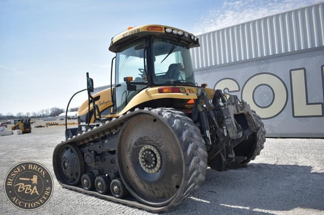 Image of Challenger MT765B equipment image 4