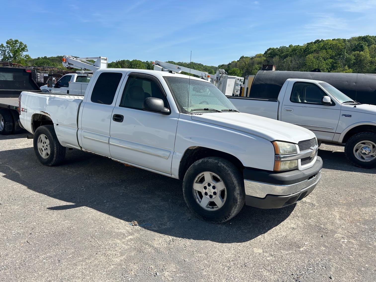 2004 Chevrolet 1500 Equipment Image0