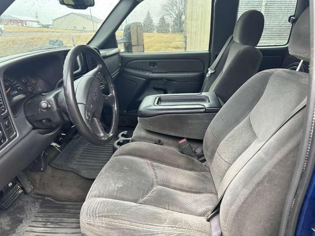 Image of Chevrolet 1500 equipment image 2