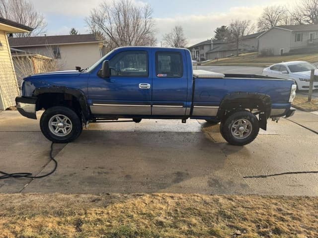 Image of Chevrolet 1500 equipment image 1