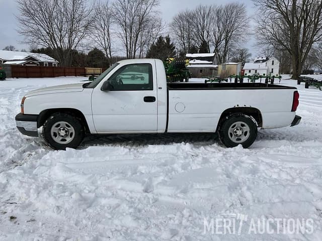 Image of Chevrolet 1500 equipment image 1