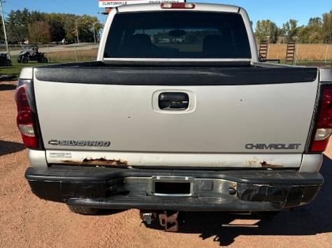 Image of Chevrolet 1500 equipment image 1